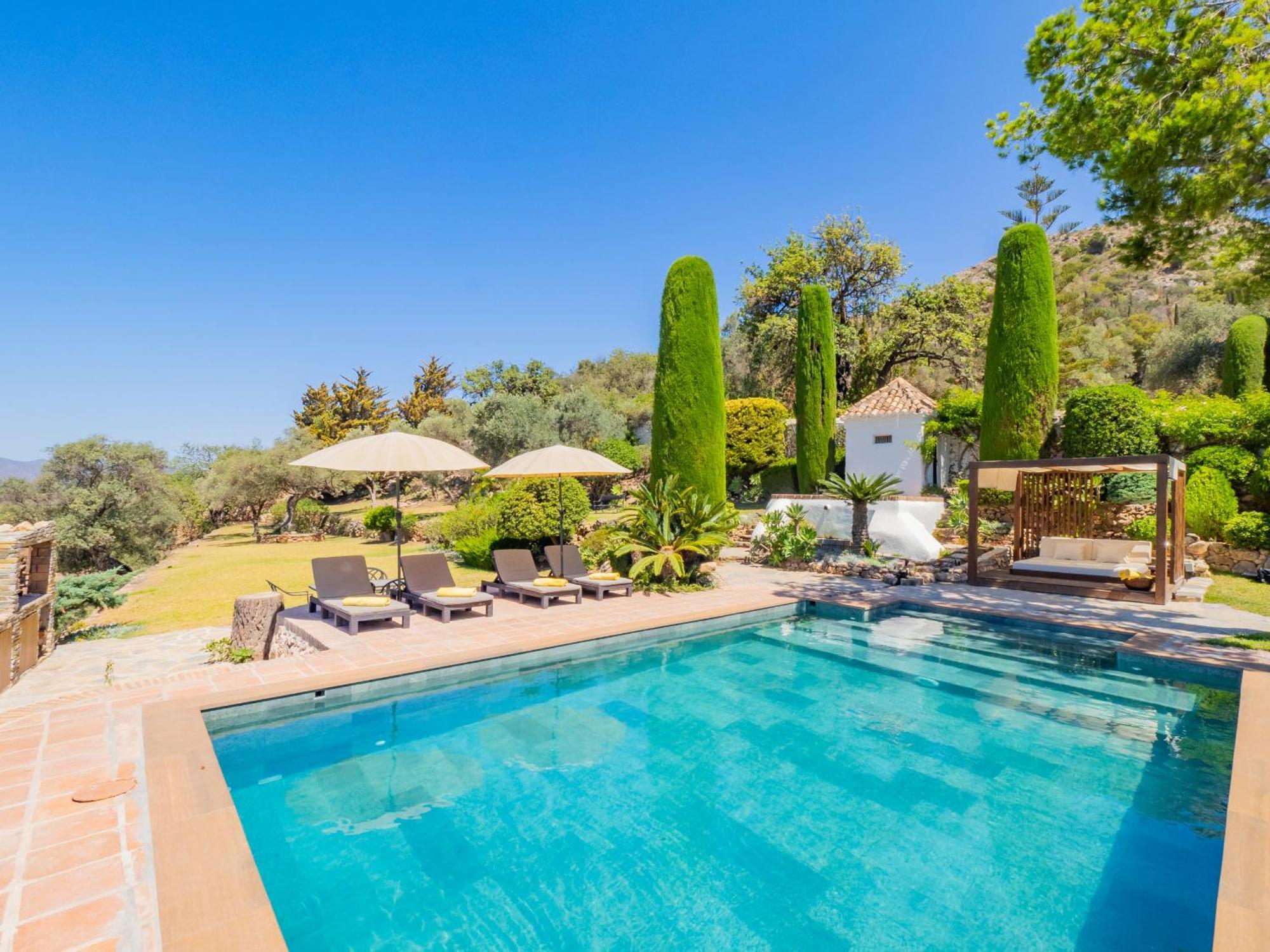 Cubo's Mountain Bayview Luxury Malaga